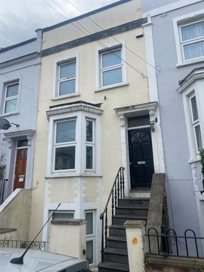 Spacious 4 Bedroom House Near Stokes Croft!! Central!!! Bristol Bagian luar foto