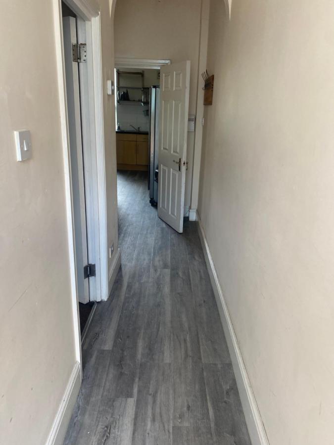 Spacious 4 Bedroom House Near Stokes Croft!! Central!!! Bristol Bagian luar foto