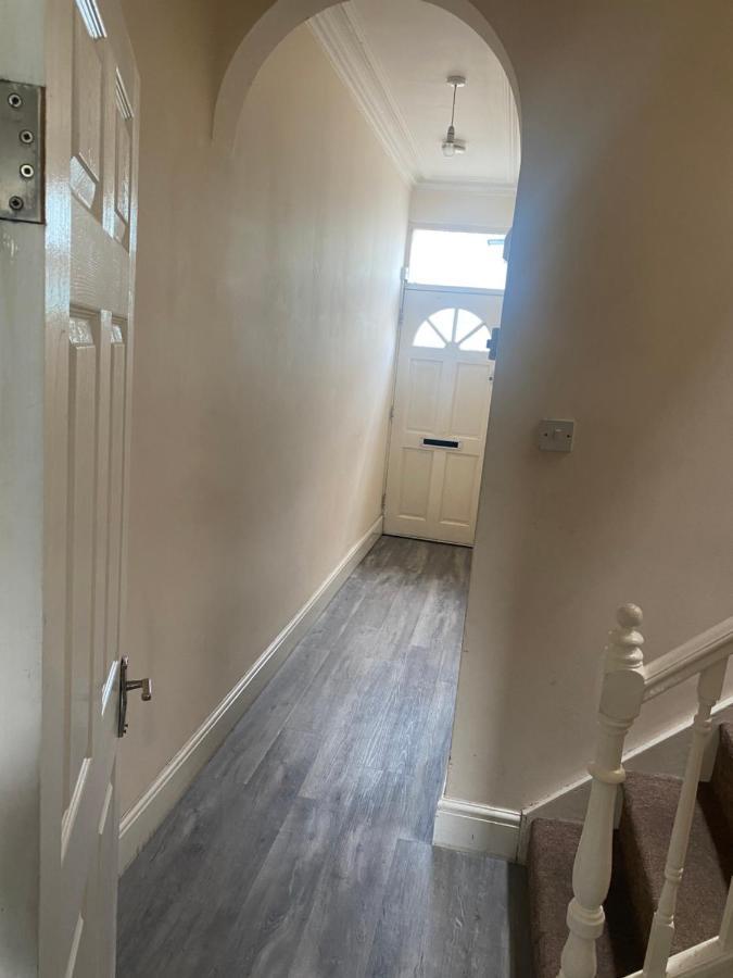 Spacious 4 Bedroom House Near Stokes Croft!! Central!!! Bristol Bagian luar foto